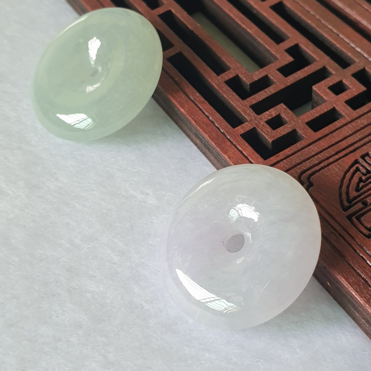 Type A Myanmar Burma Light Lavender Jadeite Jade Donut Ping An Kou Pendant Jewellery (淡紫罗兰缅甸天然A货翡翠平安扣吊坠首饰)