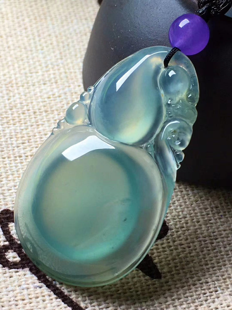 翡翠葫芦 (Jadeite Jade Gourd)