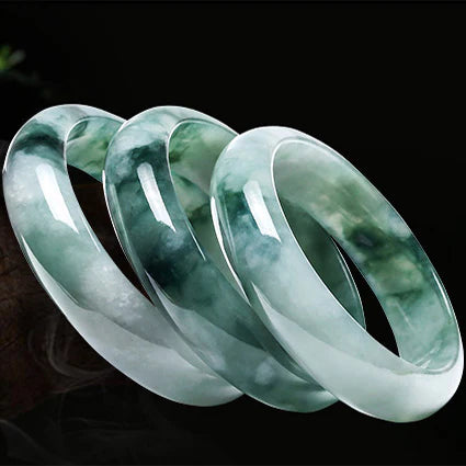Natural jadeite bangle for health and balance