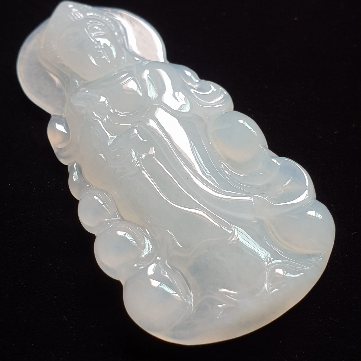 冰种观音翡翠吊坠 (Type A Icy Jadeite Jade GuanYin Pendant) PGY31125