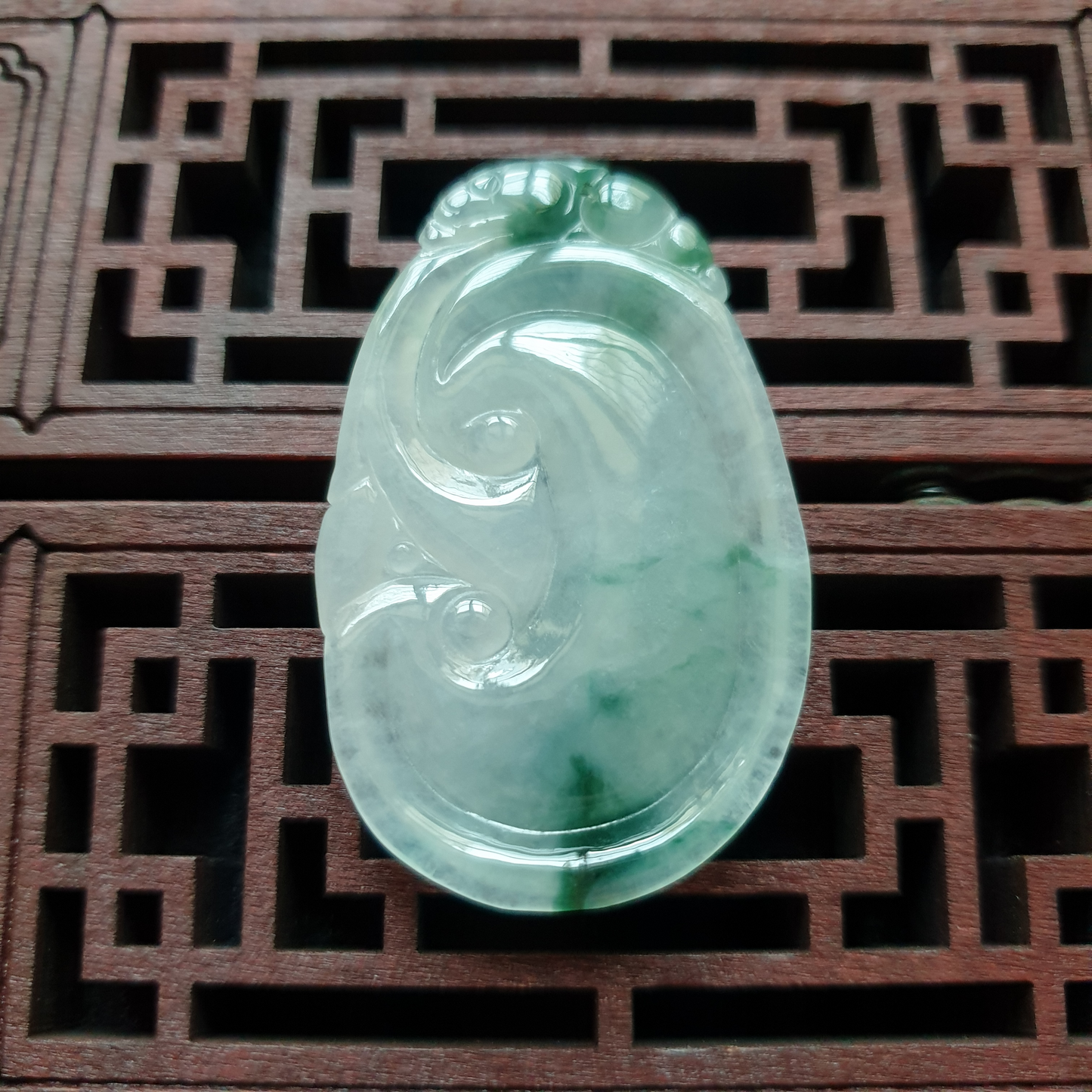 冰种飘花如意翡翠吊坠 (Type A Icy Moss on Snow Jadeite Jade RuYi Pendants) PRY79211