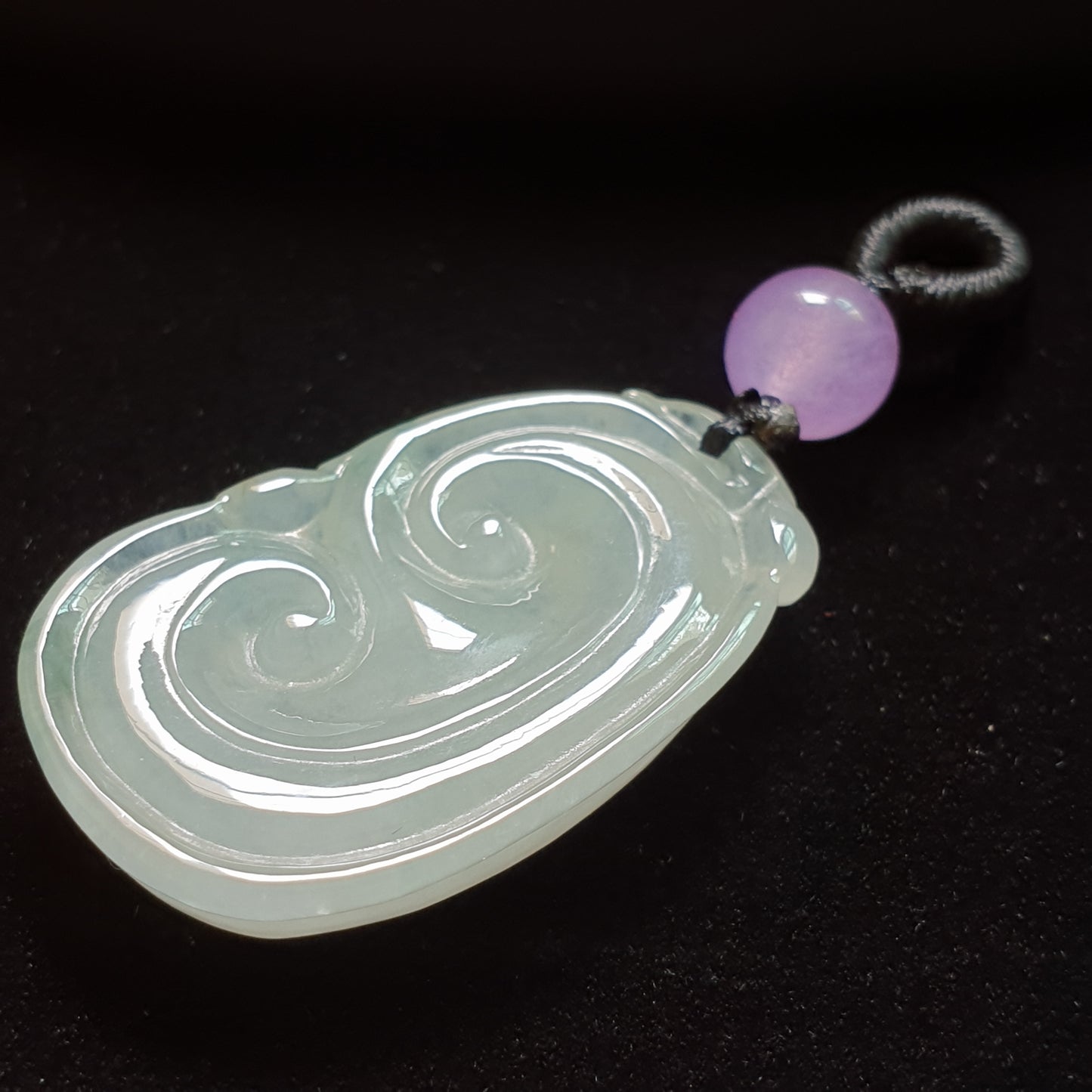 糯种如意翡翠吊坠 (Type A Jadeite Jade RuYi Pendants) PRY29685