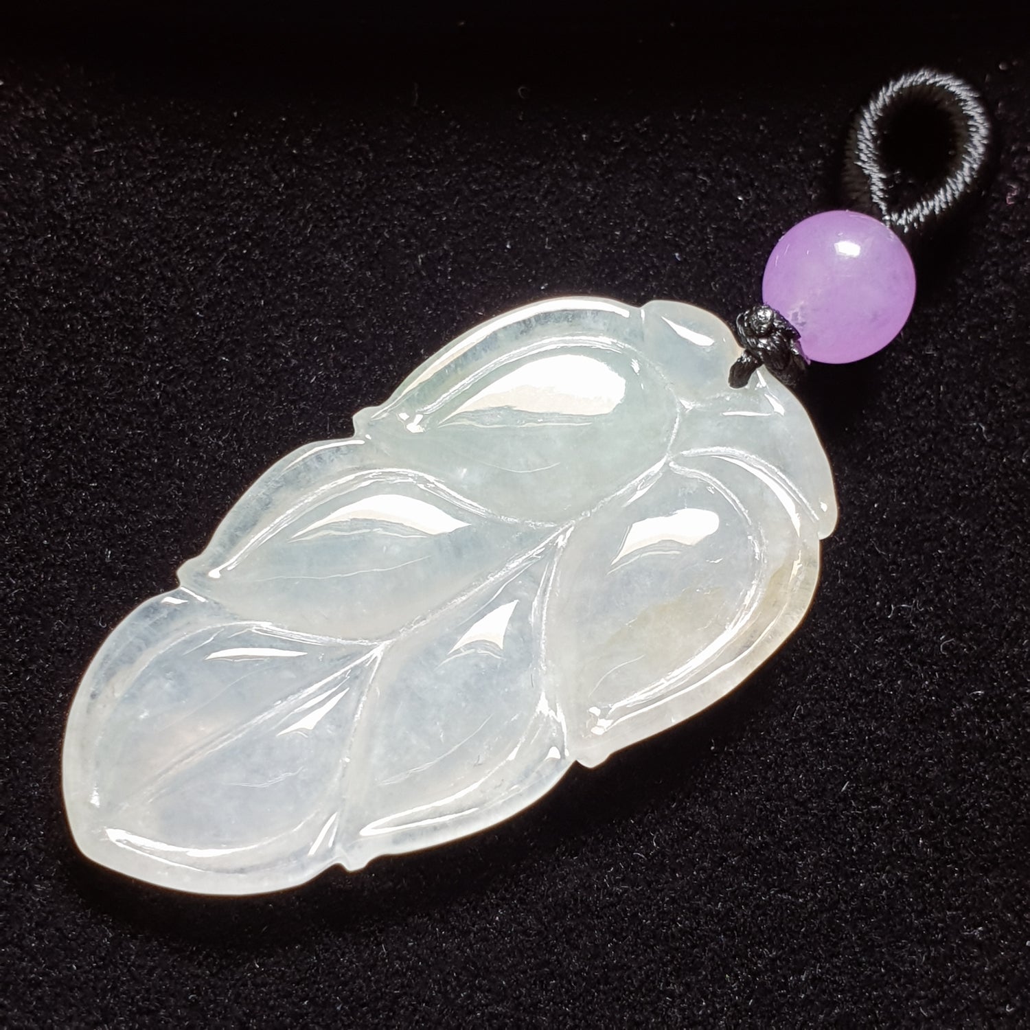 糯种叶子翡翠吊坠 (Type A Jadeite Jade Leaf Pendants) PLF29696