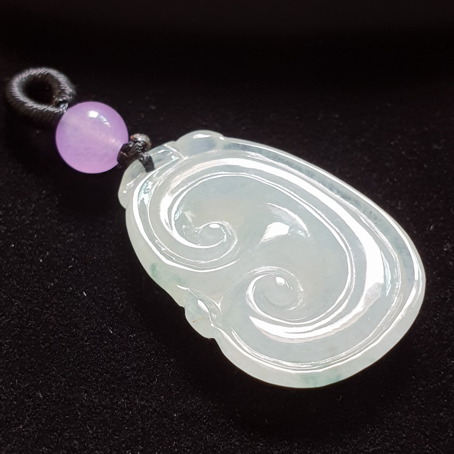 糯种如意翡翠吊坠 (Type A Jadeite Jade RuYi Pendants) PRY29685