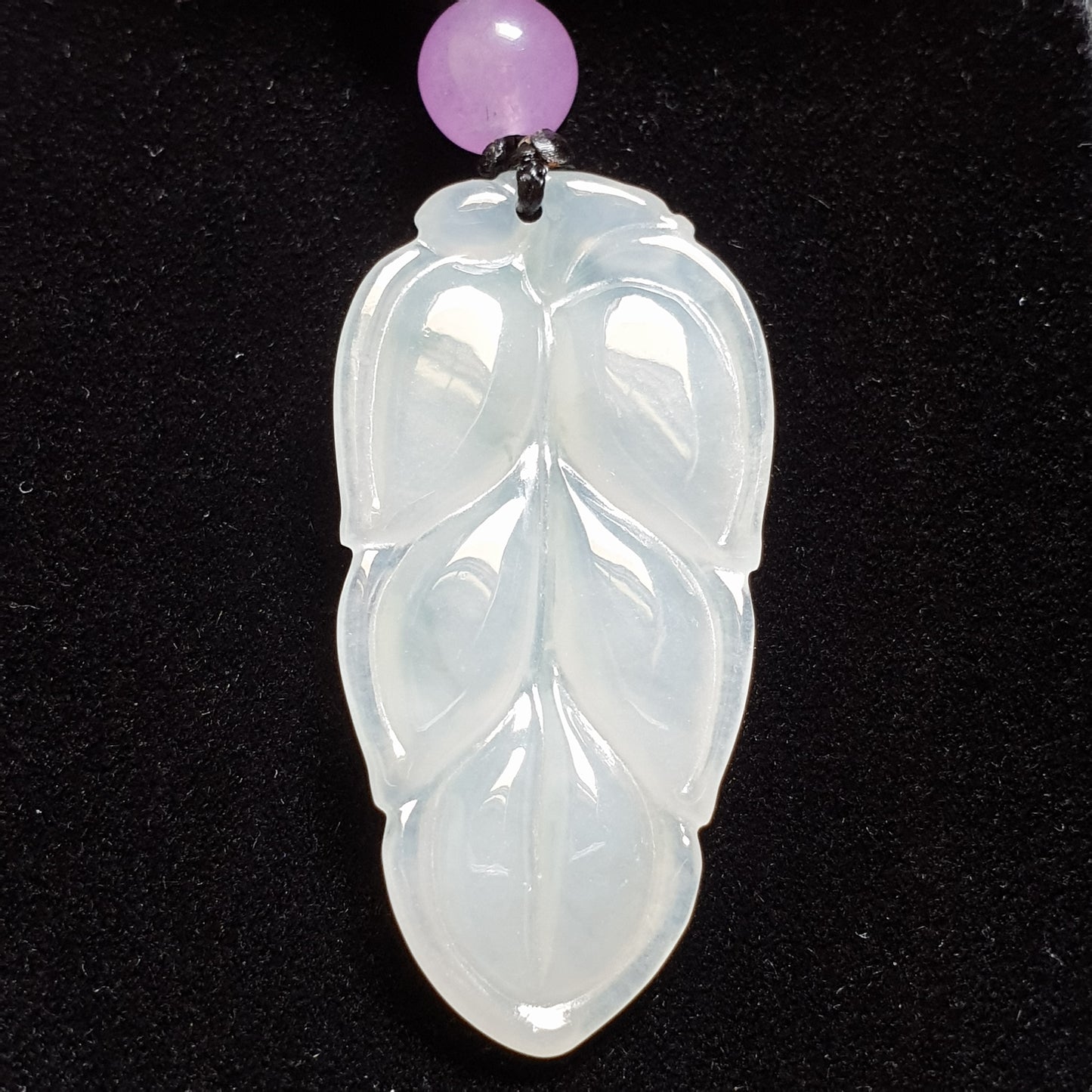 糯种叶子翡翠吊坠 (Type A Jadeite Jade Leaf Pendants) PLF29695