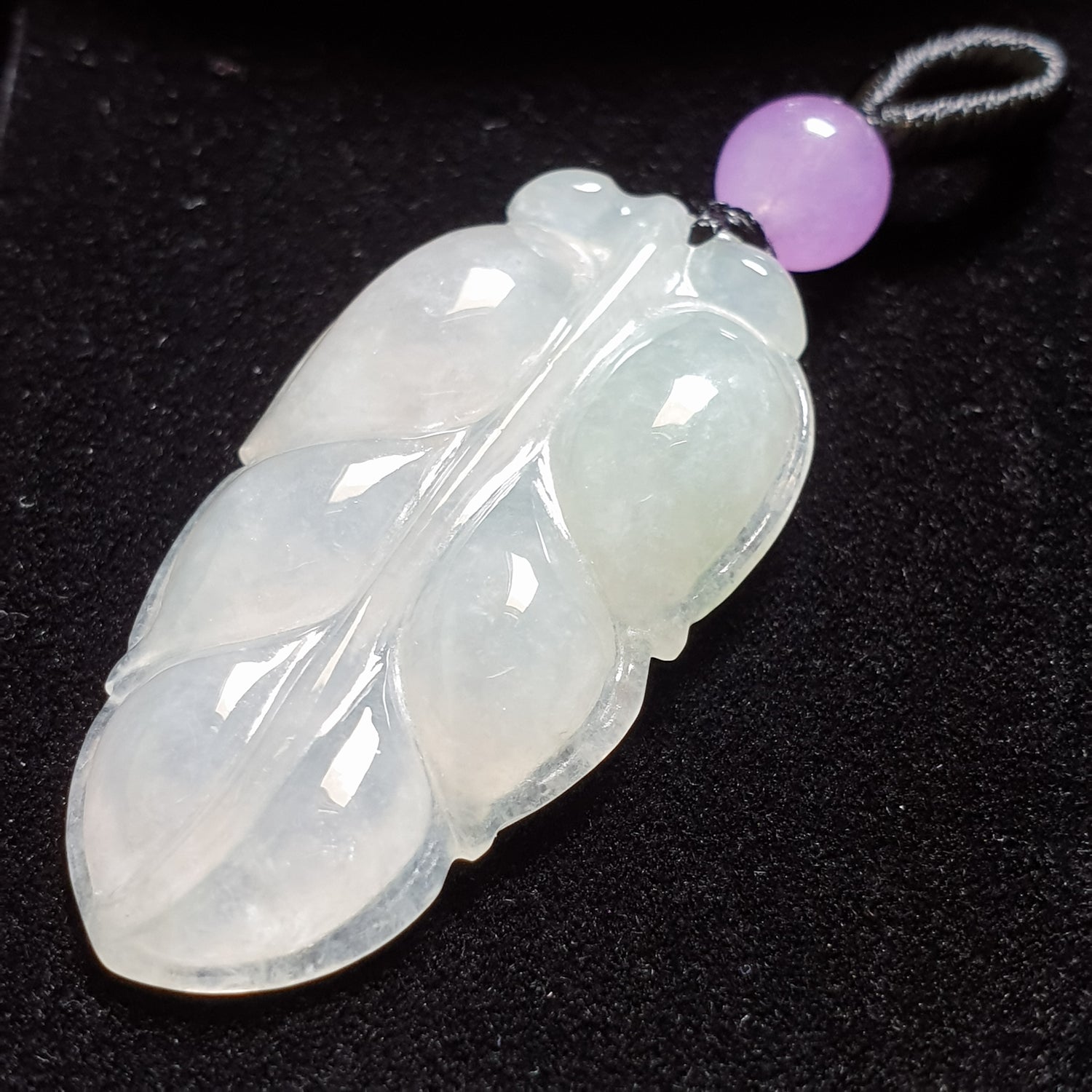 糯种叶子翡翠吊坠 (Type A Jadeite Jade Leaf Pendants) PLF29696