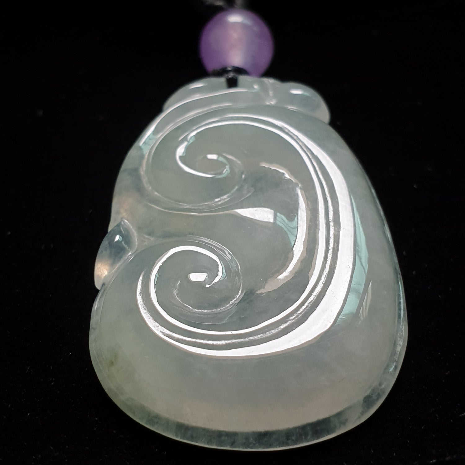 糯种如意翡翠吊坠 (Type A Jadeite Jade RuYi Pendants) PRY29673