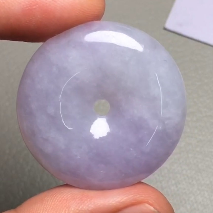 [P] 紫罗兰翡翠平安扣吊坠 (Type A Lavender Jadeite Jade Donut/Ping An Kou Pendant)