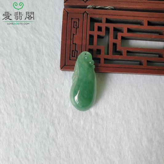 Myanmar Burma Natural Type A Bluish Green Jadeite Jade Melon Pendant jewelry jewellery in Singapore Love Jadeite 缅甸天然A货蓝水绿色翡翠福瓜吊坠新加坡爱翡阁首饰 PML49029