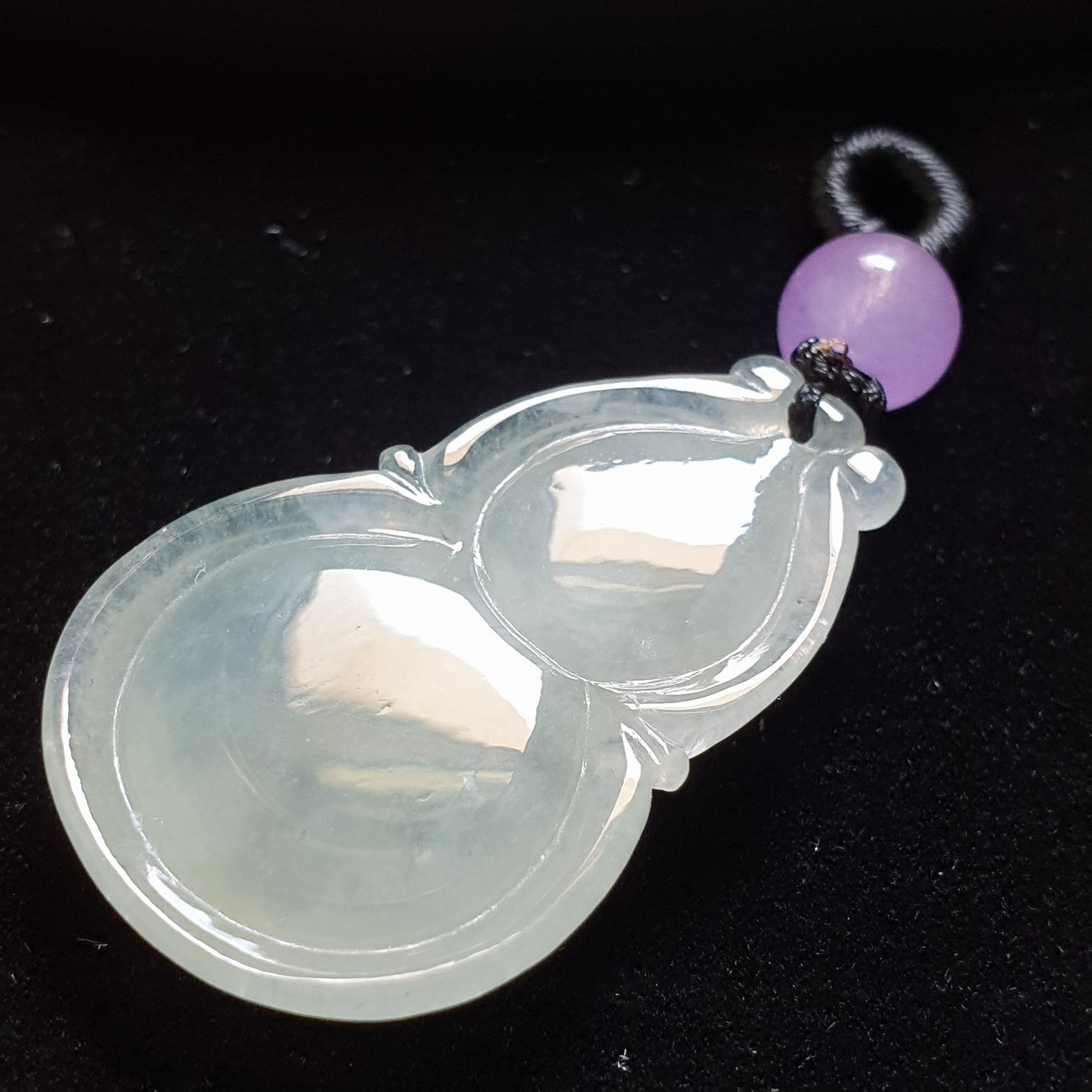 糯种葫芦翡翠吊坠 (Type A Jadeite Jade Gourd Pendant) PGD29683