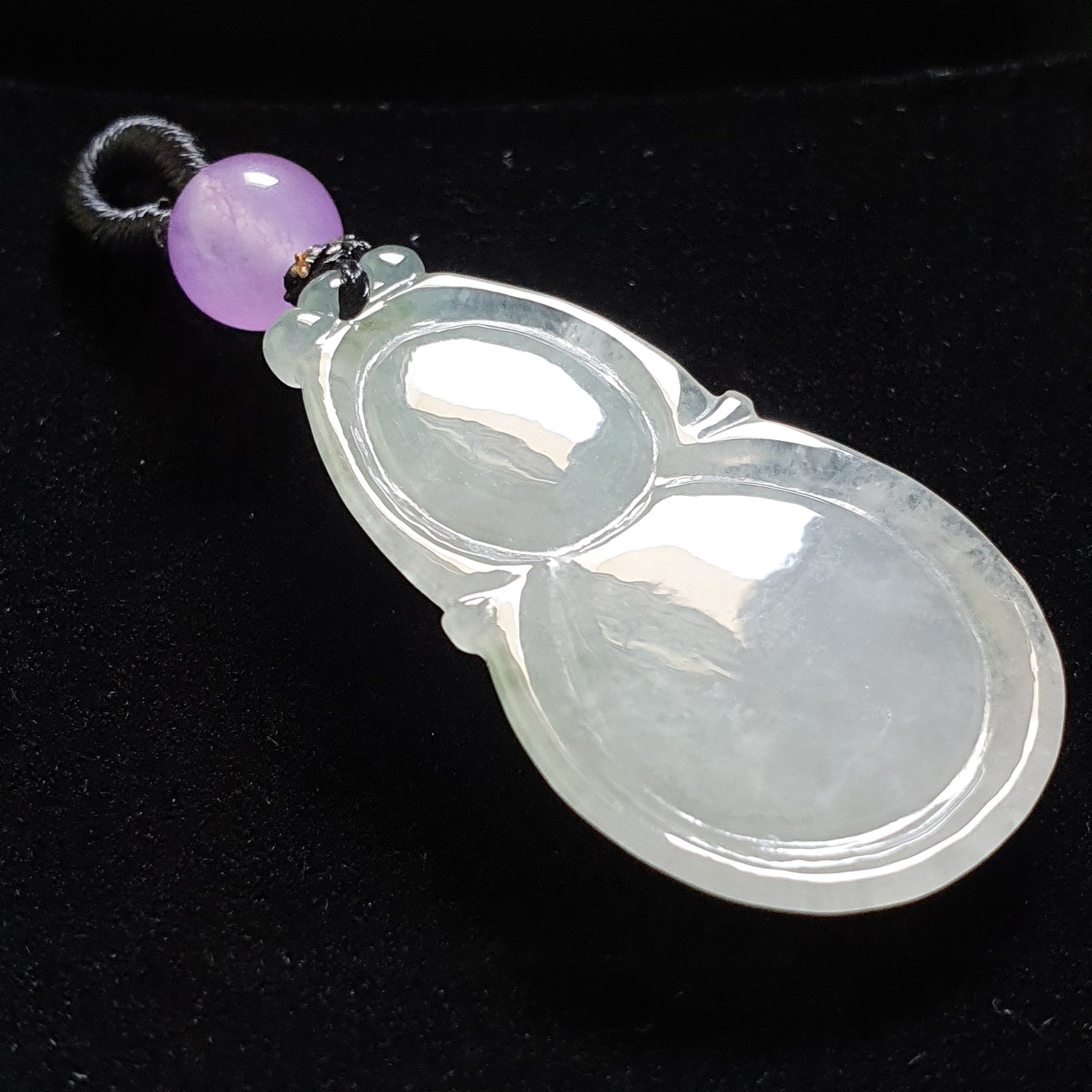 糯种葫芦翡翠吊坠 (Type A Jadeite Jade Gourd Pendant) PGD29706