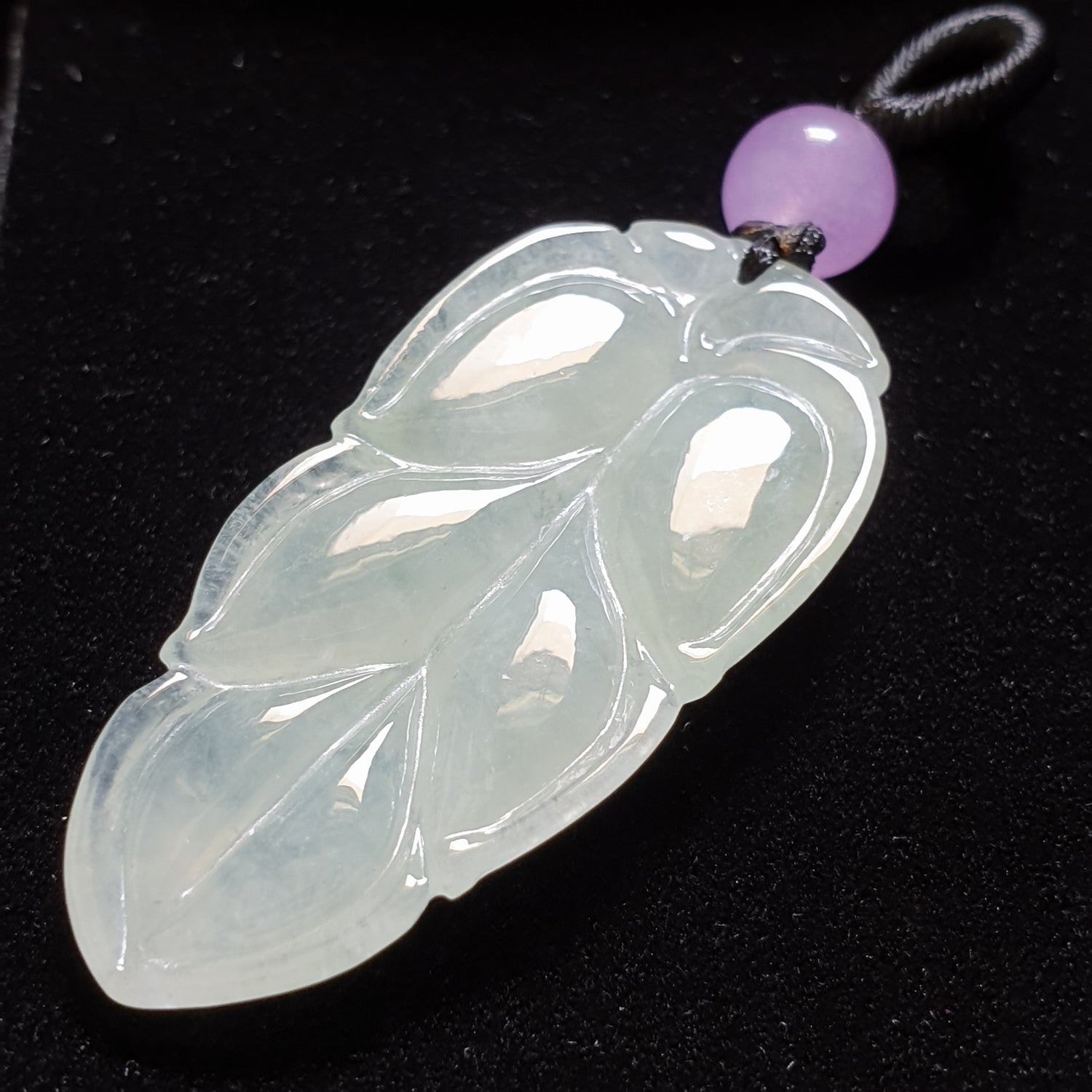 糯种叶子翡翠吊坠 (Type A Jadeite Jade Leaf Pendants) PLF29675