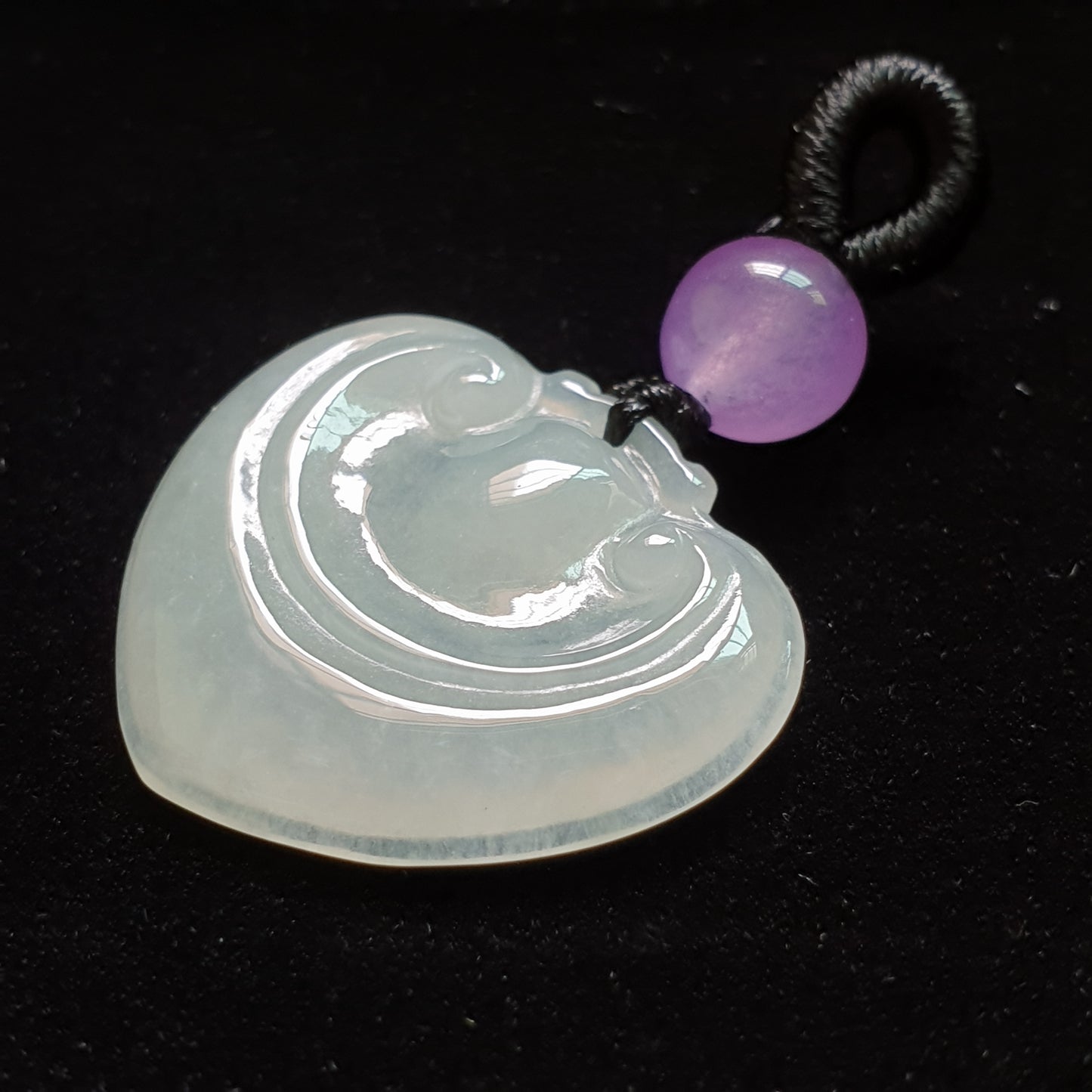 糯种如意翡翠吊坠 (Type A Jadeite Jade RuYi Pendants) PRY29704