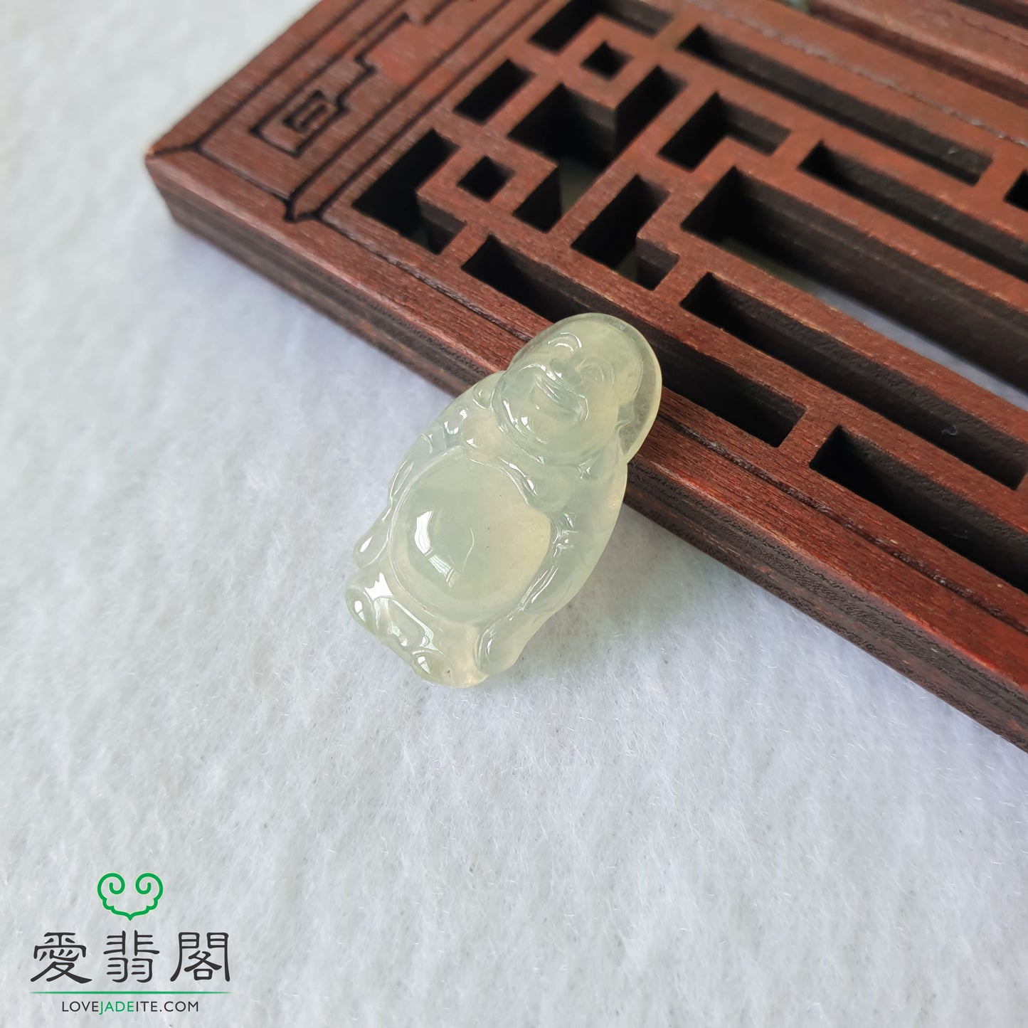 Love Jadeite Natural Myanmar Burma Type A Light Green Jadeite Jade Standing Laughing Buddha Mi Le Fo Jewelry Pendant Jewellery in Singapore 新加坡爱翡阁缅甸天然A货淡绿翡翠佛公笑佛弥勒佛吊坠吊牌首饰站佛