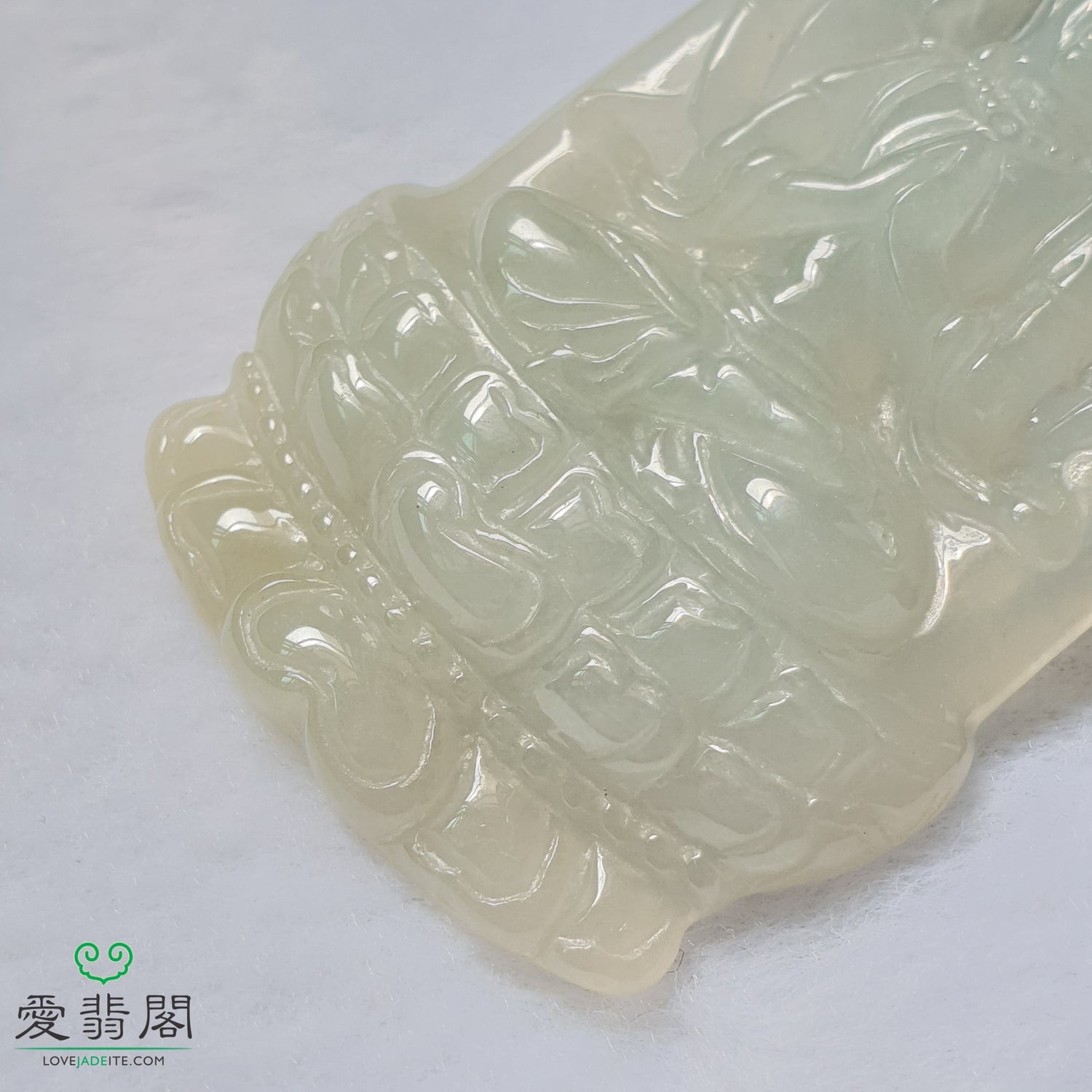 Type A Yellow Jadeite Jade Thousand Hands GuanYin Pendant (飘黄千手观音翡翠吊坠) PGY01360