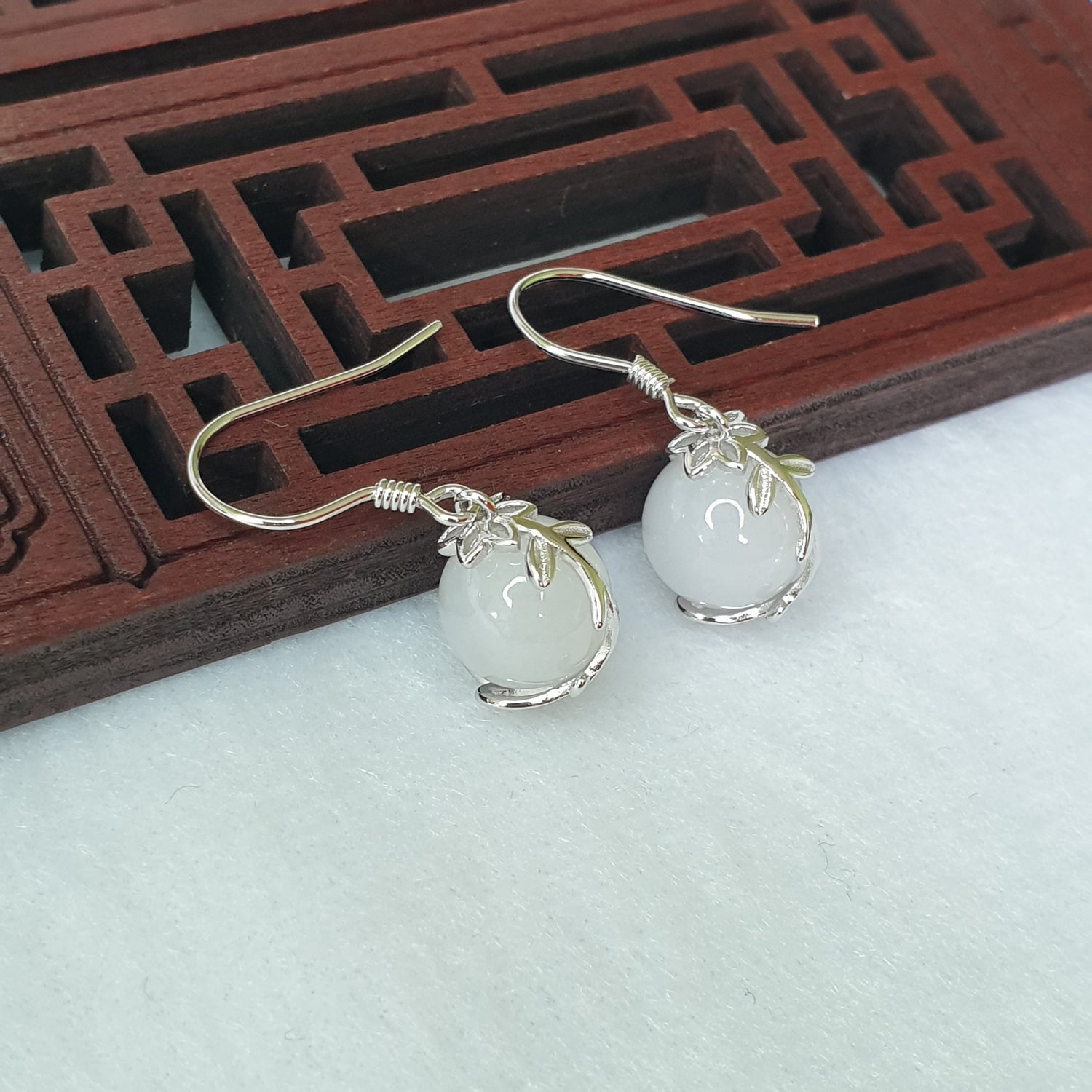 Singapore White Jadeite Jade Vine & Flower Dangle Earrings (新加坡白色翡翠藤蔓与花耳坠)