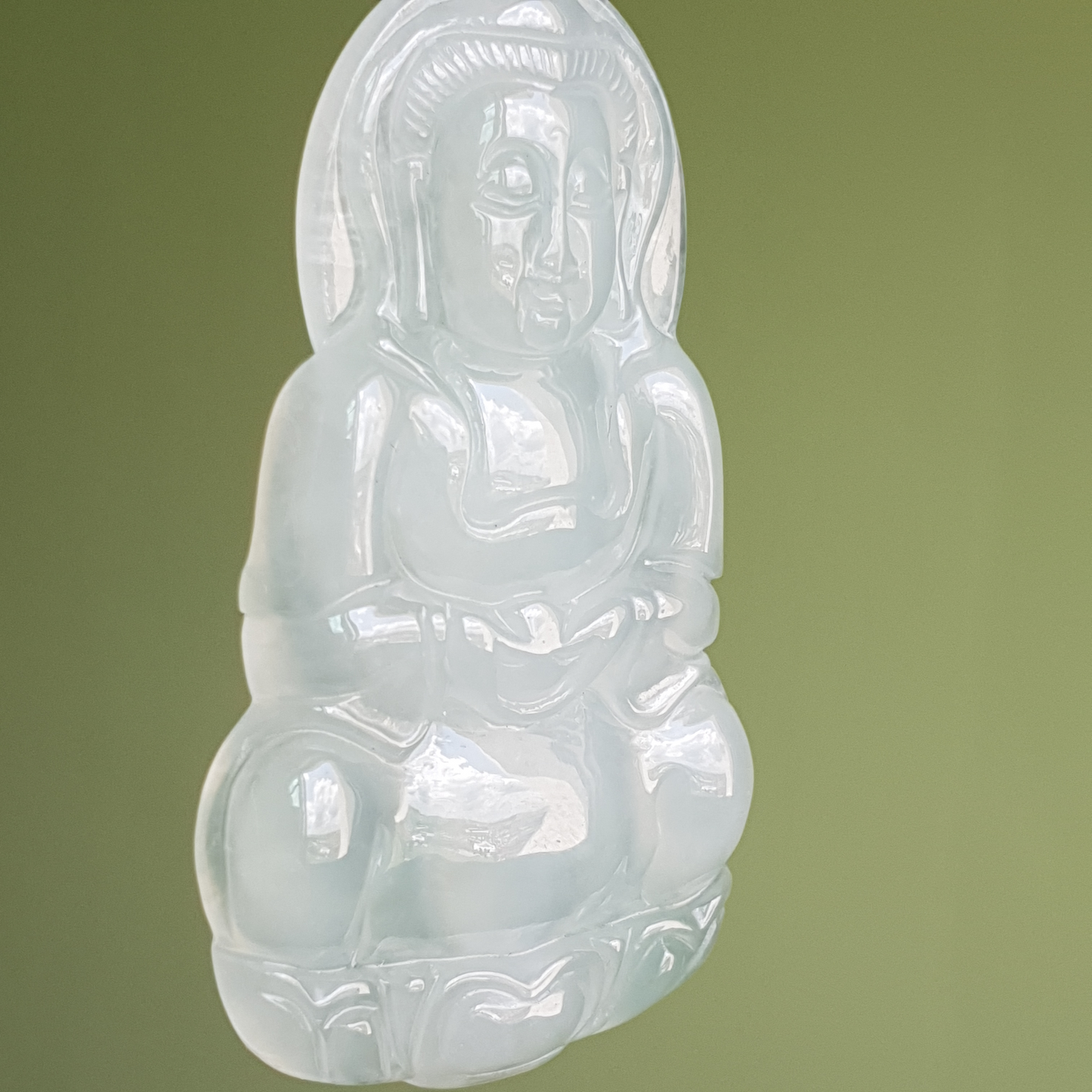 冰种观音翡翠吊坠 (Type A Icy Jadeite Jade GuanYin Pendant) PGY15336