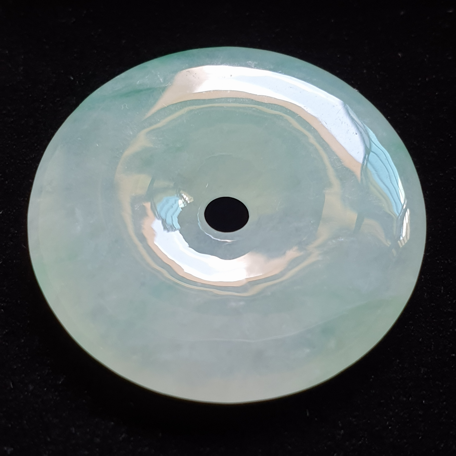 冰种绿花翡翠平安扣吊坠 (Type A Icy Jadeite Jade Donut/Ping An Kou Pendant) PDN31120